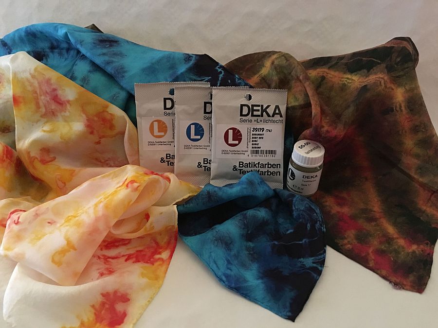 Products - Batik dyeing for textiles - Batik and textile dye
